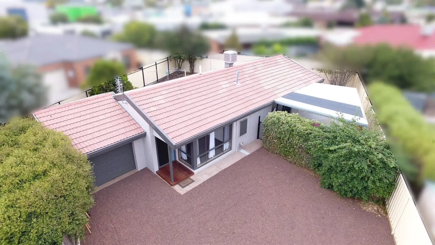 Main view of Homely unit listing, 2/18 Begg Street, Horsham VIC 3400