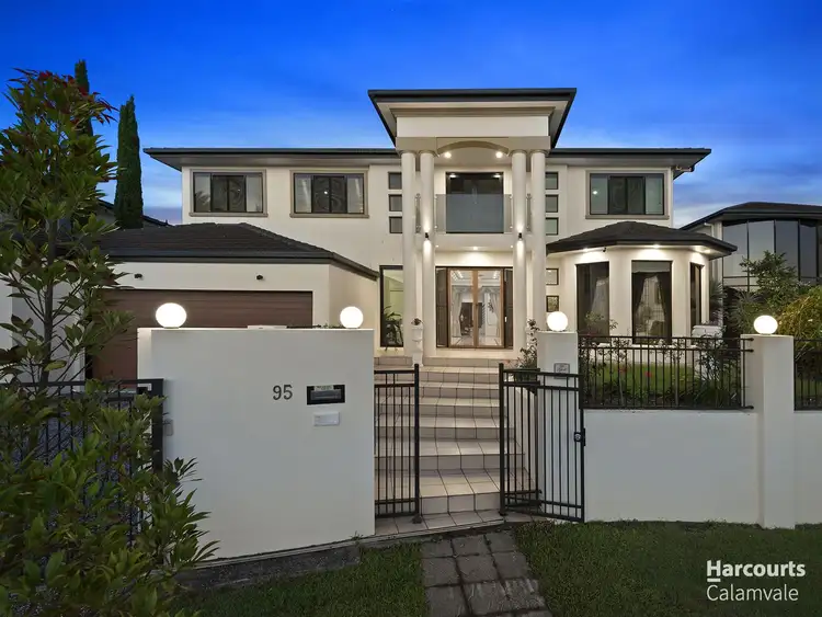 95 The Parkway, Stretton QLD 4116