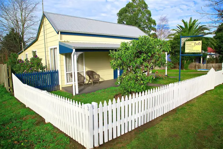 5 Brennan Street, Mirboo North VIC 3871
