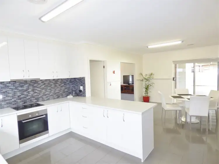 Fifth view of Homely house listing, 8 Carr Street, Horsham VIC 3400