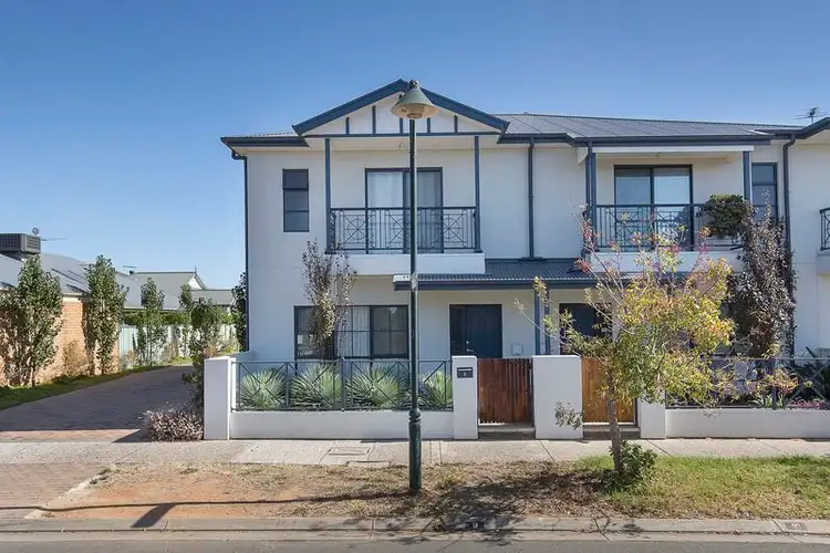 8 St Elias Street, Mawson Lakes SA 5095