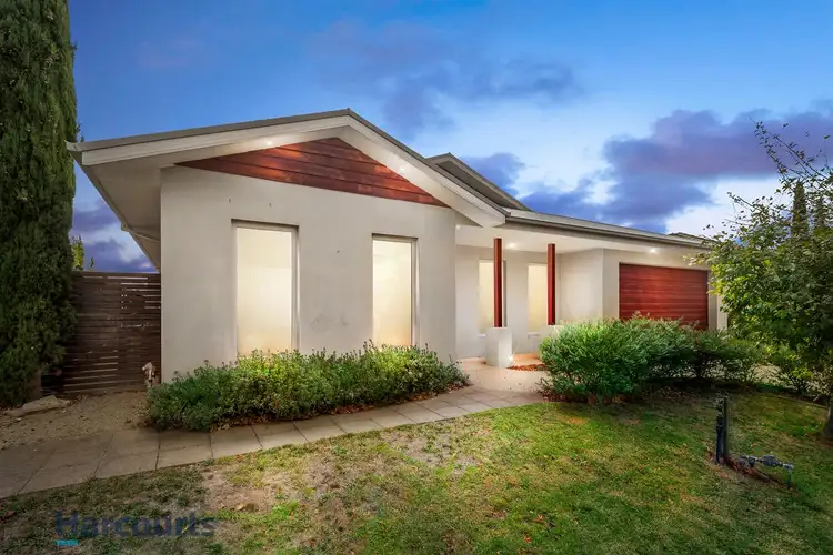 10 Reidel Avenue, Pakenham VIC 3810