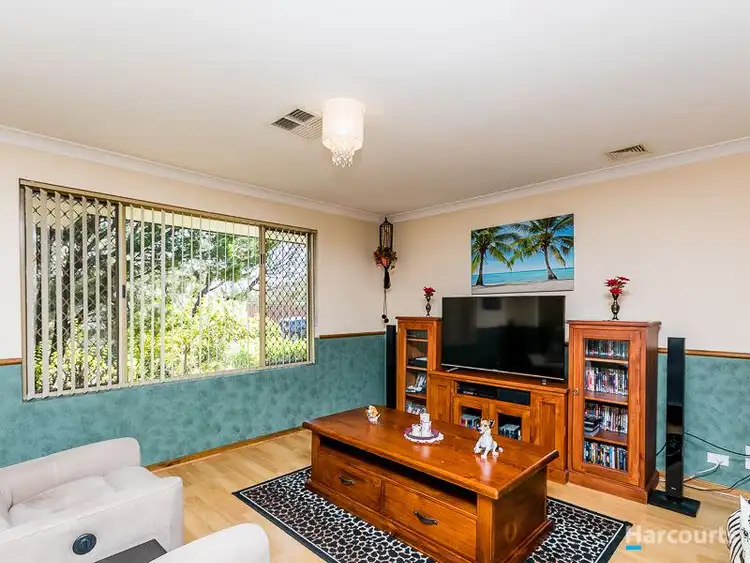 Fifth view of Homely house listing, 2 Deepdene Close, Heathridge WA 6027