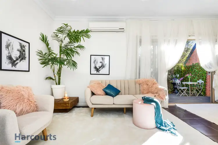 2/16 Bowes Avenue, Airport West VIC 3042