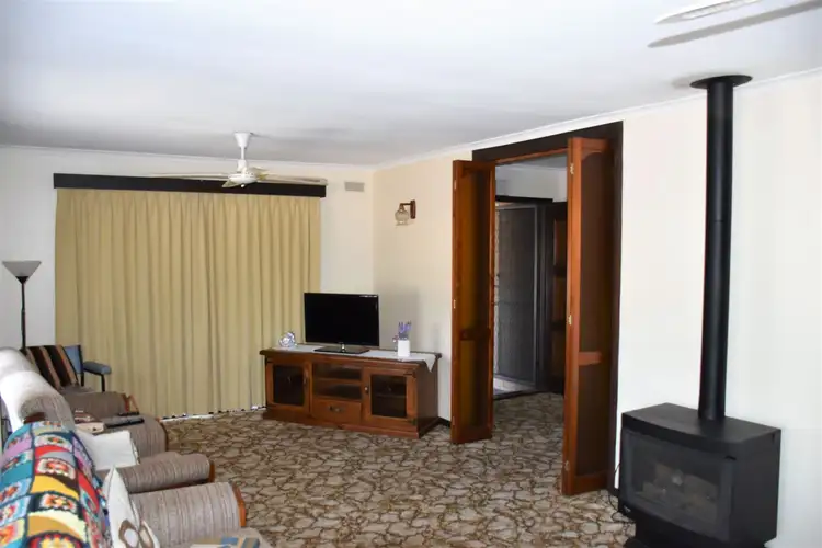 Seventh view of Homely house listing, 14 Alison Court, Bairnsdale VIC 3875