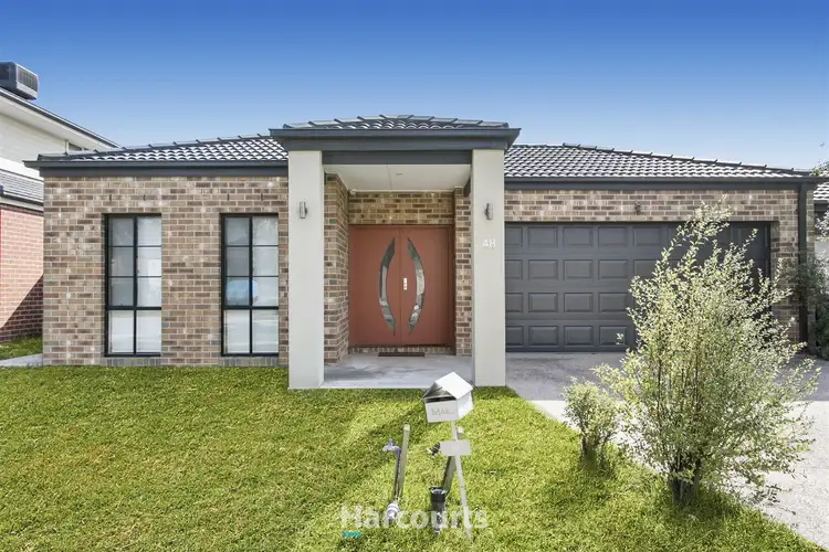 48 Sabel Drive, Cranbourne North VIC 3977