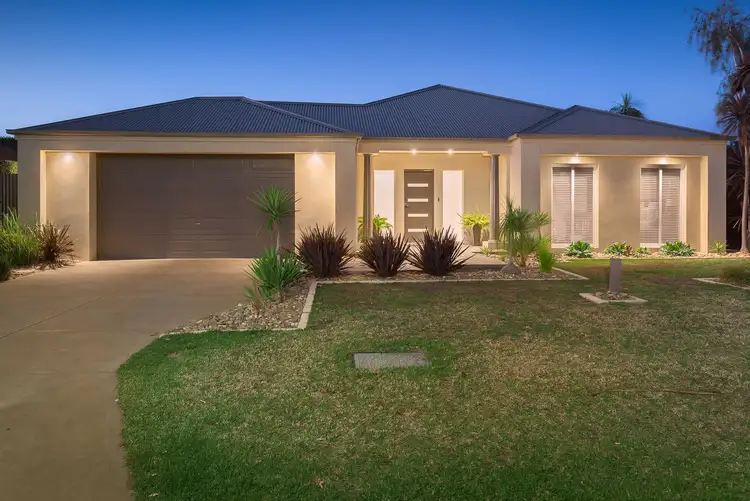 2 Phillips Court, Mount Martha VIC 3934