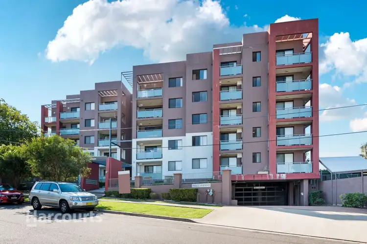 Main view of Homely unit listing, 15/17 Bruce Street, Blacktown NSW 2148