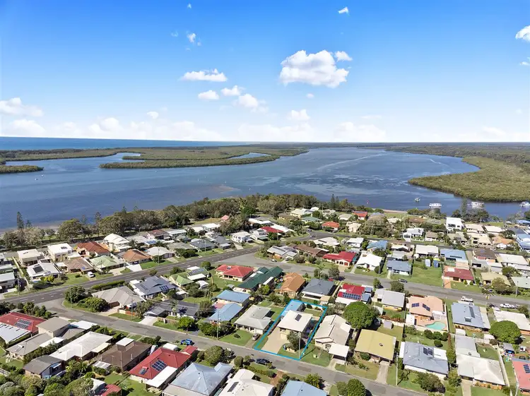 8 Theresa Street, Golden Beach QLD 4551