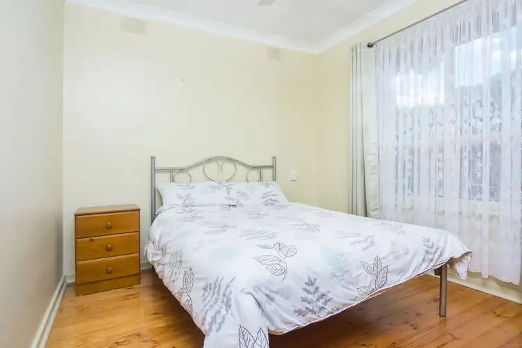 Fourth view of Homely house listing, 8 Lynn Place, Hackham SA 5163