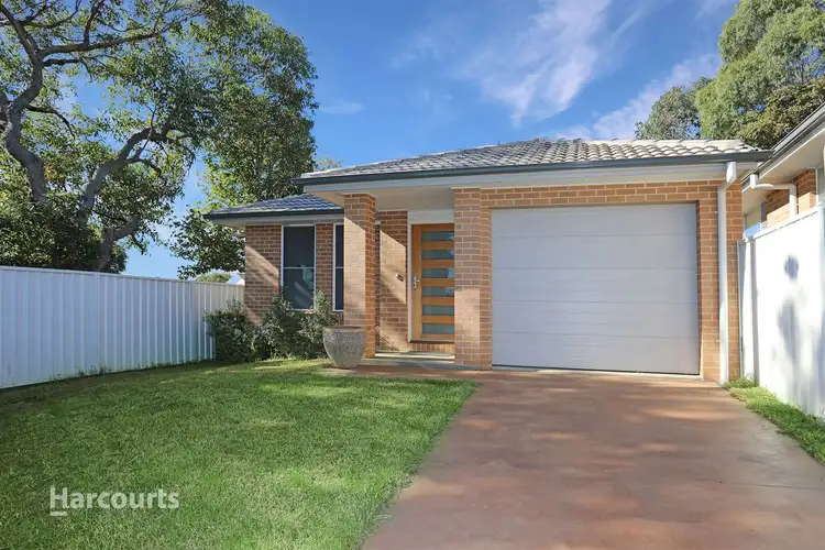 5 Hopetoun Lane, Oak Flats NSW 2529