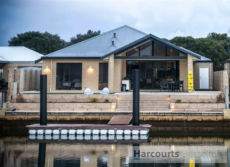 4 Burgee Cove