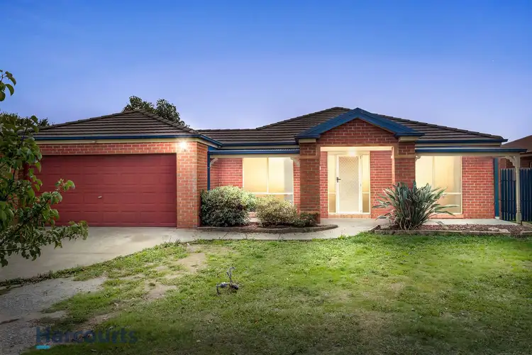 4 Farnborough Way, Berwick VIC 3806
