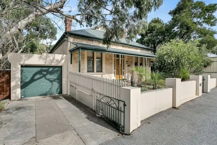 13 Cornhill Road, Victor Harbor SA 5211