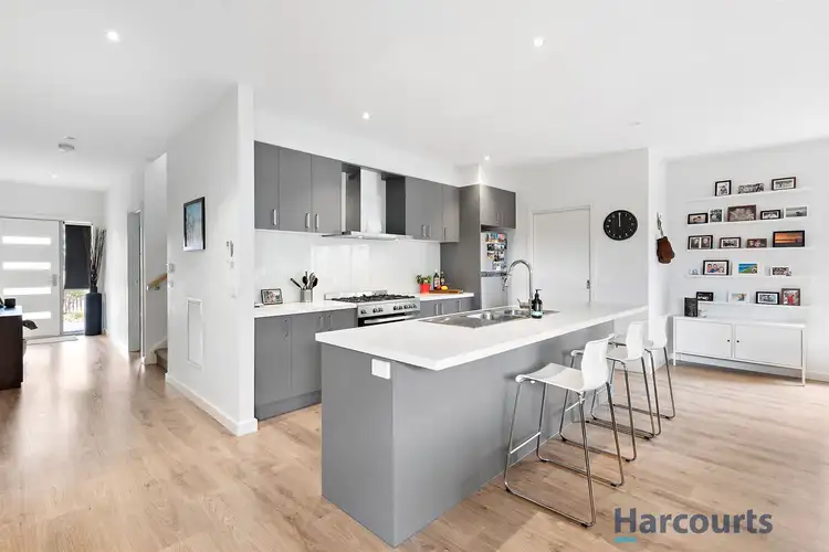 23 McCulloch Ave, Seaford VIC 3198