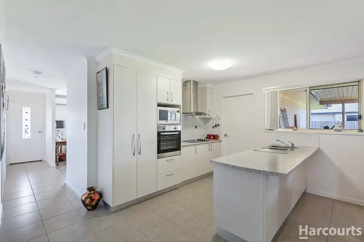 13 Parakeet Circuit, Kawungan QLD 4655