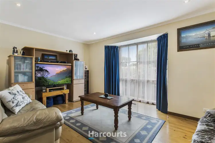 Fifth view of Homely house listing, 1 Milner Court, Cranbourne VIC 3977