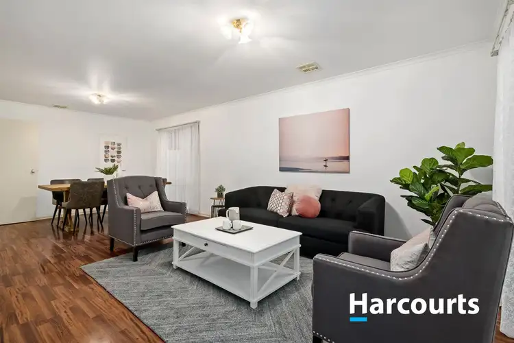 Second view of Homely house listing, 5 Cory Place, Berwick VIC 3806