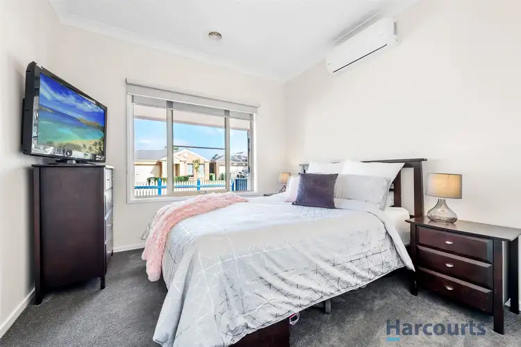 Second view of Homely house listing, 52 Scarlet Crescent, Pakenham VIC 3810