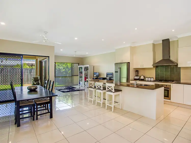 1/4 Frog Rock Crescent, Reedy Creek QLD 4227