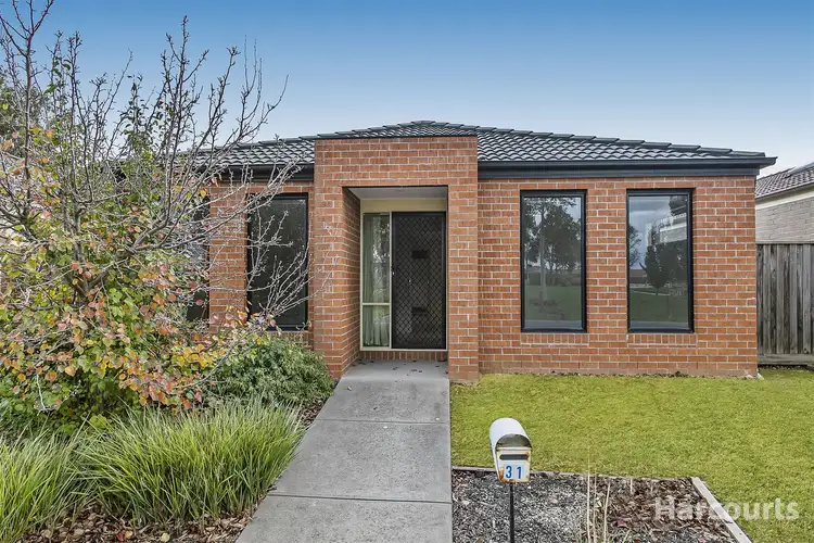 31 Bushranger Boulevarde, Cranbourne East VIC 3977