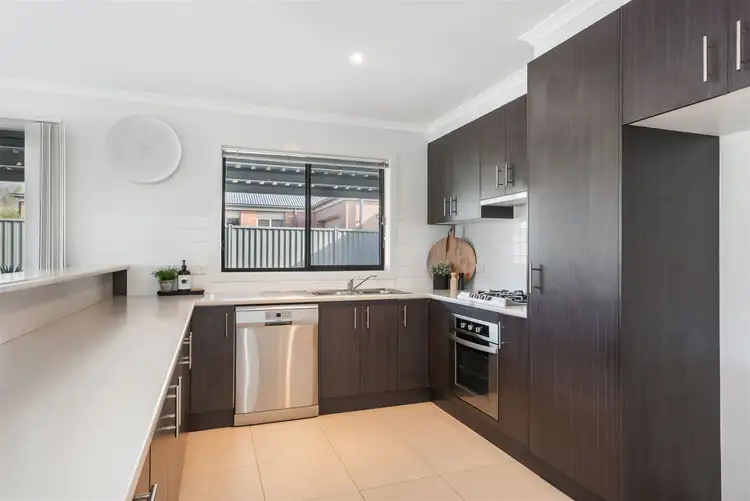 Second view of Homely house listing, 6 Grebe Court, Lara VIC 3212