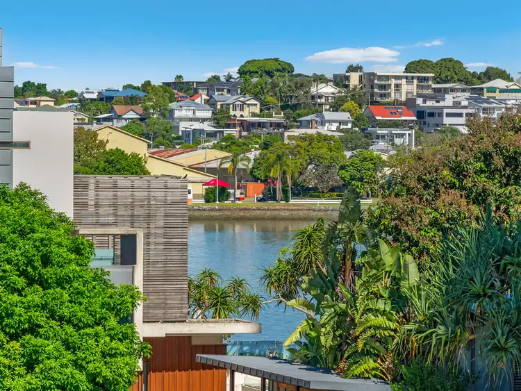 20209/8 Hercules Street, Hamilton QLD 4007