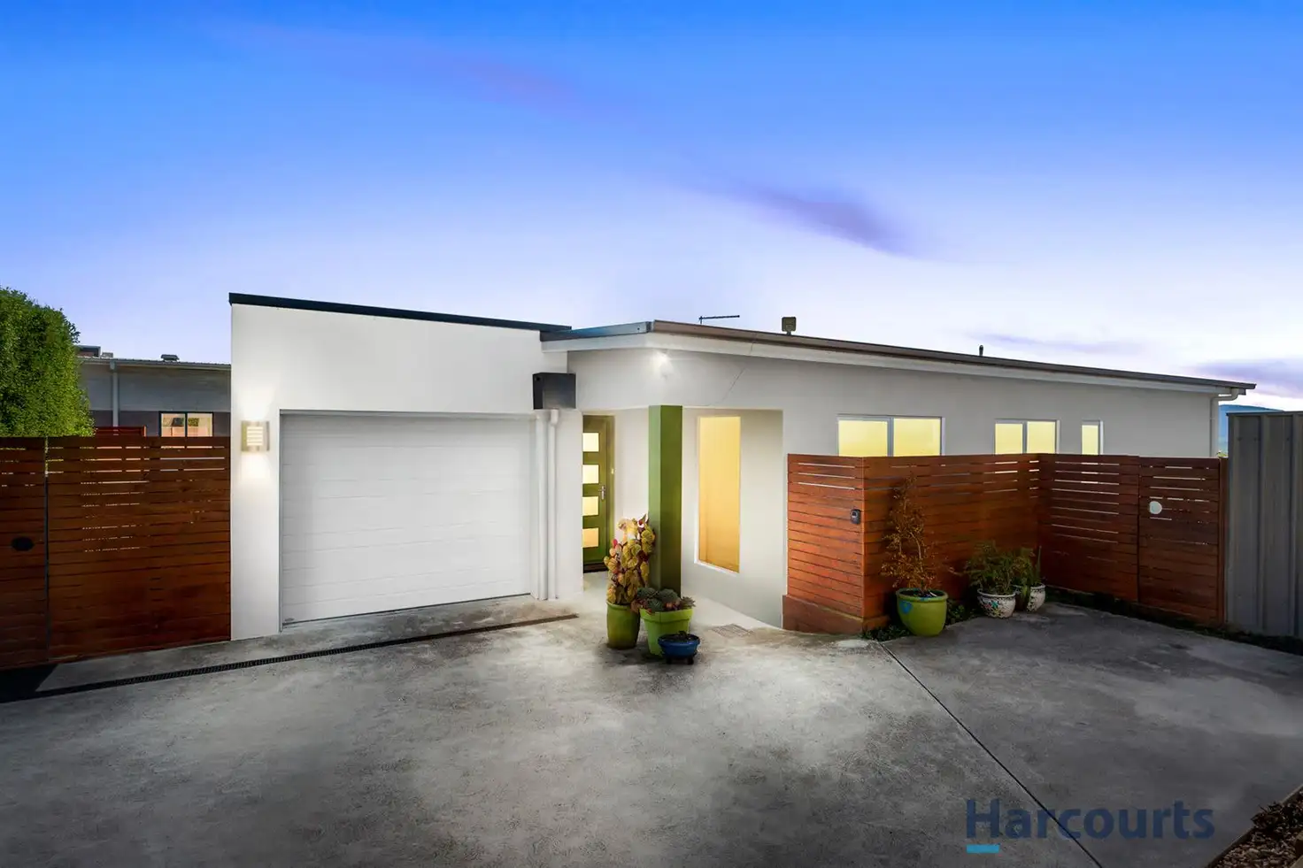 Main view of Homely townhouse listing, 2/4 Carries Close, Riverside TAS 7250