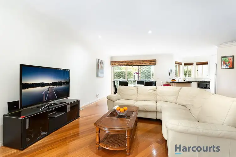 Second view of Homely house listing, 7 Bolyn Court, Vermont South VIC 3133