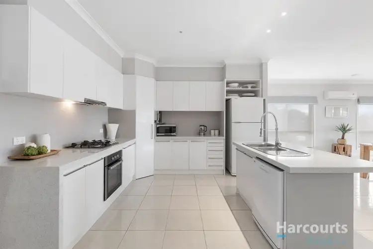 Fifth view of Homely house listing, 7 Foxtail Terrace, South Morang VIC 3752