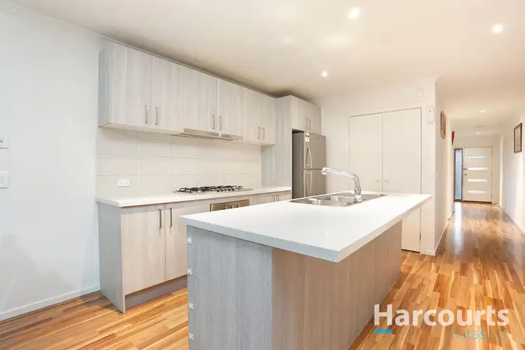 Second view of Homely house listing, 8 Edenvale Boulevard, Wollert VIC 3750