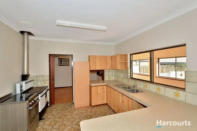 14 Derek Road, Coodanup WA 6210