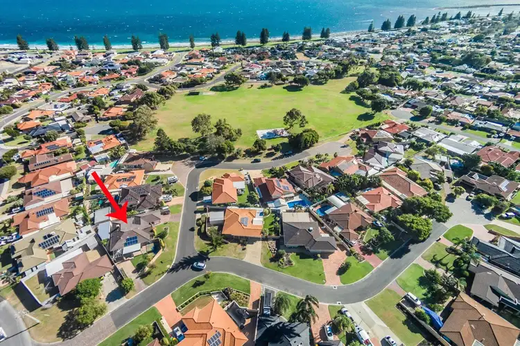 1 Nora Court, Safety Bay WA 6169