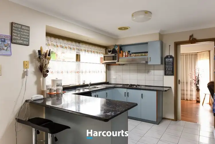 Second view of Homely house listing, 5 Saffron Drive, Hallam VIC 3803