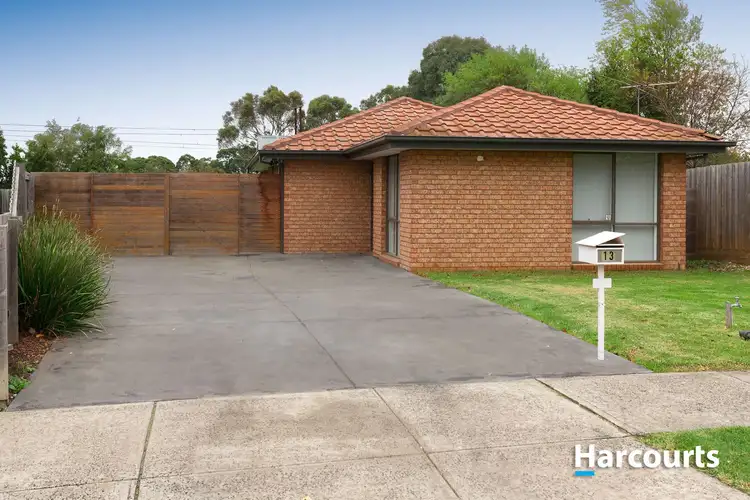 13 Daniher Close, Berwick VIC 3806