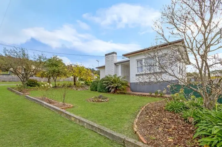 6 Bernard Street, Beaconsfield TAS 7270