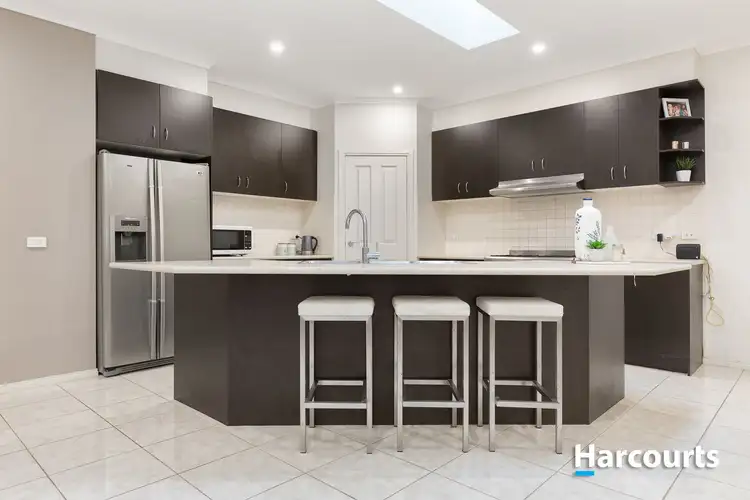 Second view of Homely house listing, 8 Lakewood Place, Berwick VIC 3806