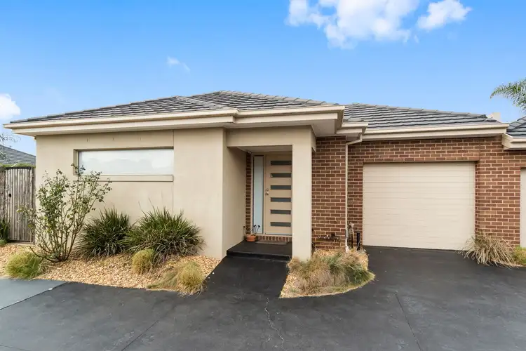 1/239 Dunns Rd, Mornington VIC 3931