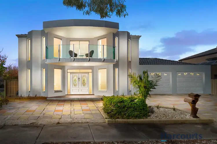 18 Shearwater Court, Cairnlea VIC 3023