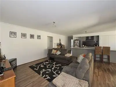 Seventh view of Homely house listing, 5 Pelora View, Lakelands WA