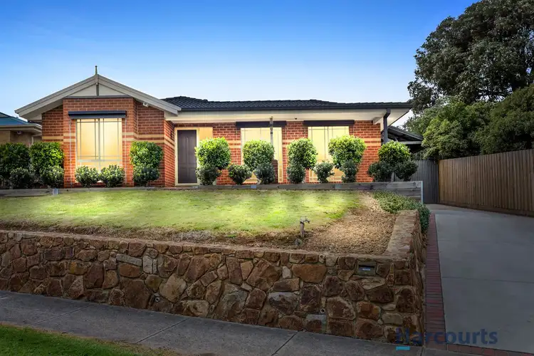 13 Wallangara Drive, Pakenham VIC 3810