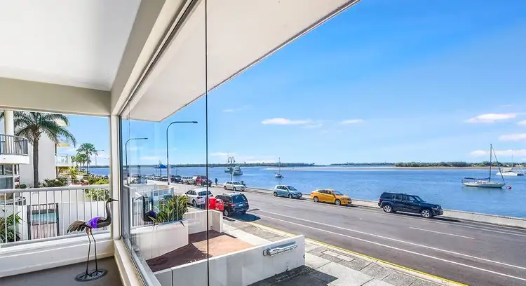 3/312 Marine Parade, Labrador QLD 4215