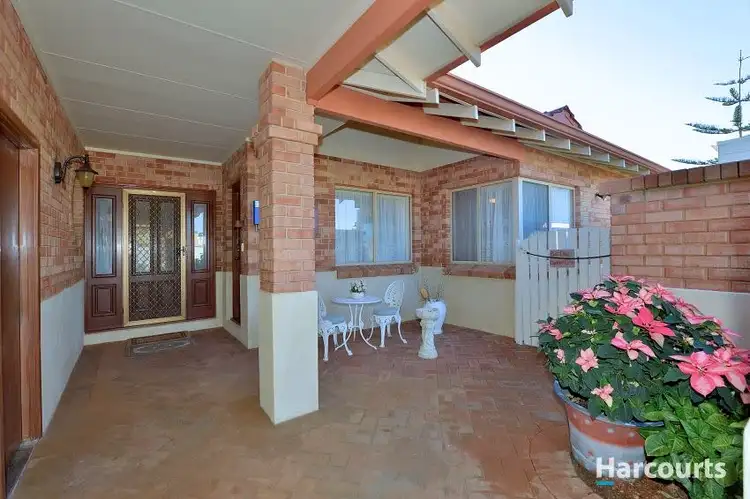 Sixth view of Homely house listing, 2 De Grey Close, Dudley Park WA 6210