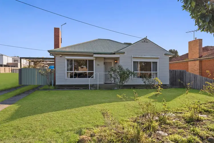 74 Vines Road, Hamlyn Heights VIC 3215