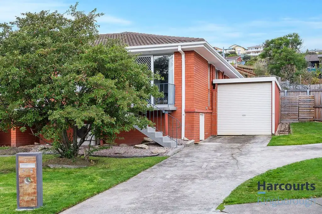 Main view of Homely unit listing, 2/2 Suncoast Drive, Blackmans Bay TAS 7052