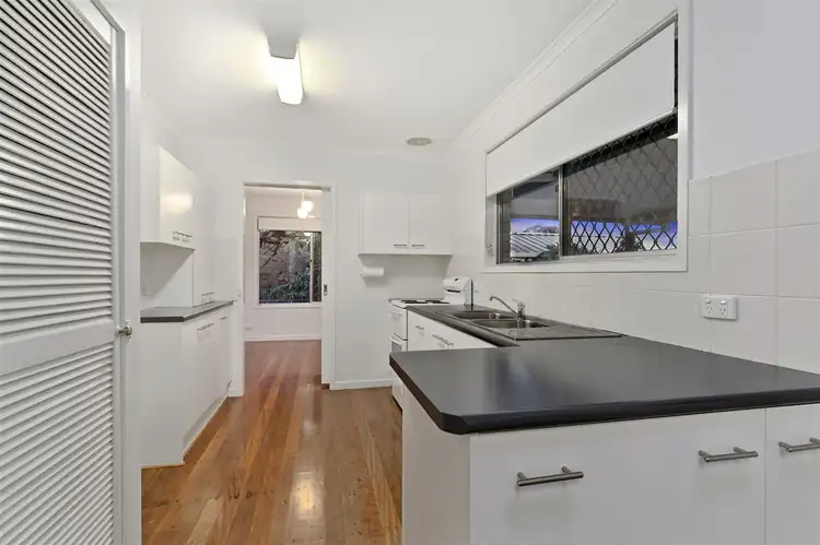 Second view of Homely house listing, 37 High View Drive, Cleveland QLD 4163