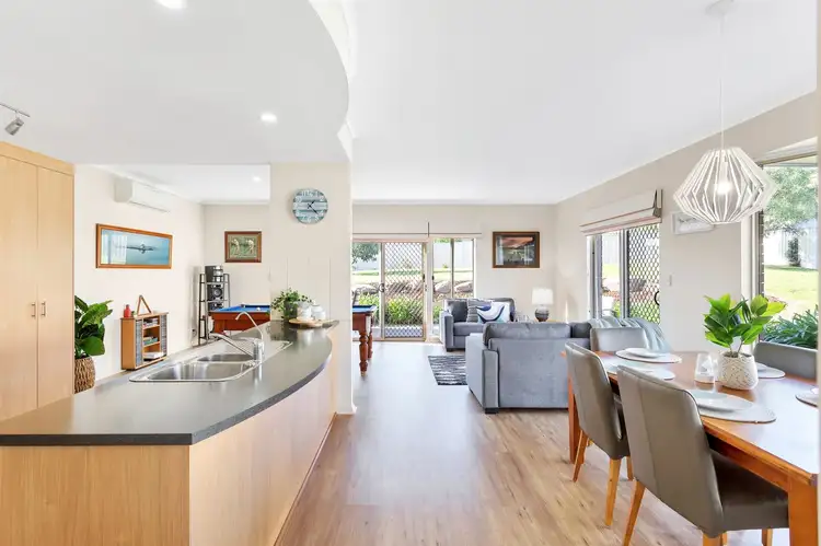 Fifth view of Homely house listing, 8 Fairway Drive, Mccracken SA 5211