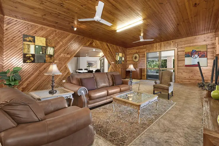 36 Mount Elliot Drive, Alligator Creek QLD 4816