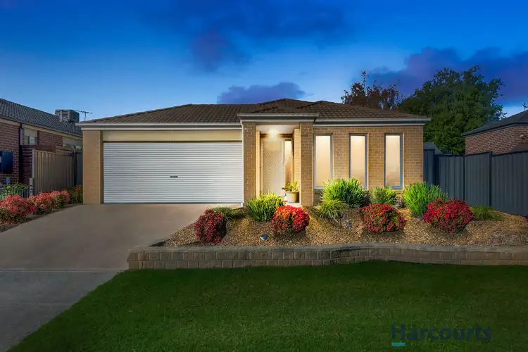 23 Lucerne Cct, Pakenham VIC 3810