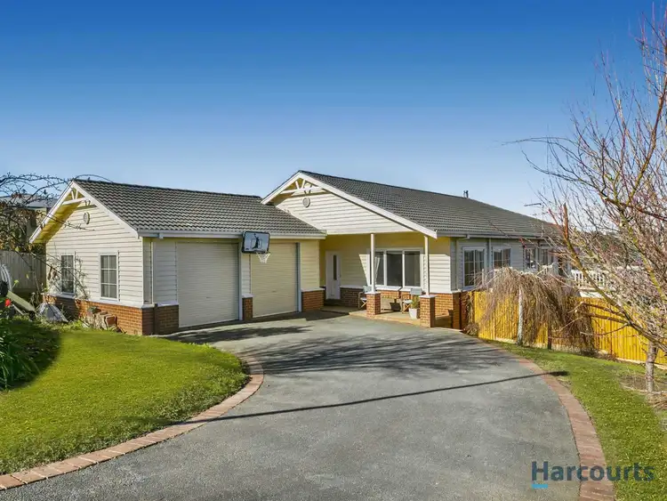 13 Benjamin Street, Neerim South VIC 3831